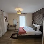 Villa La Costiere *